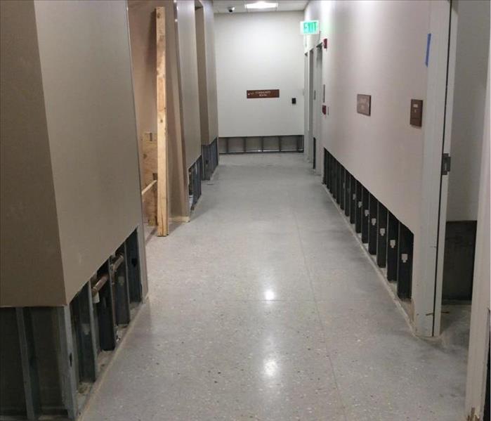 Same hallways with removed water and flood cuts.